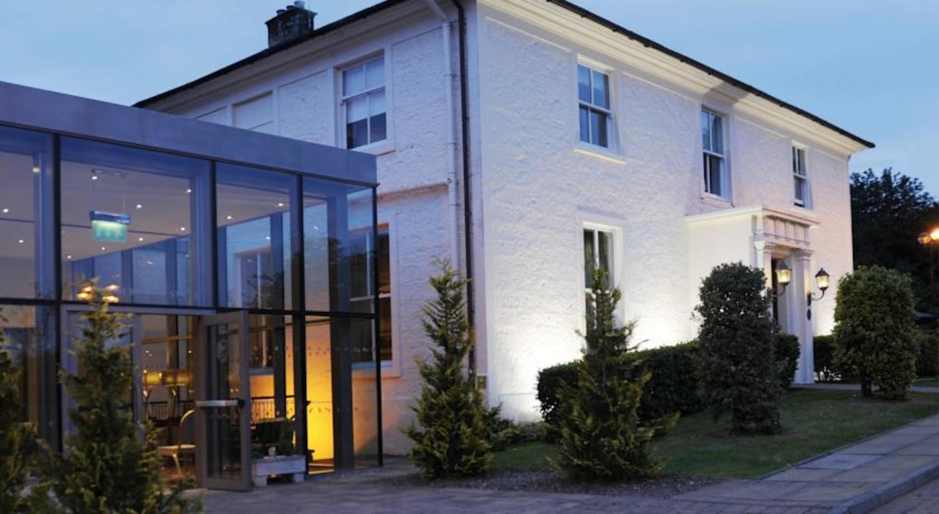Macdonald Crutherland House East Kilbride Luaran gambar
