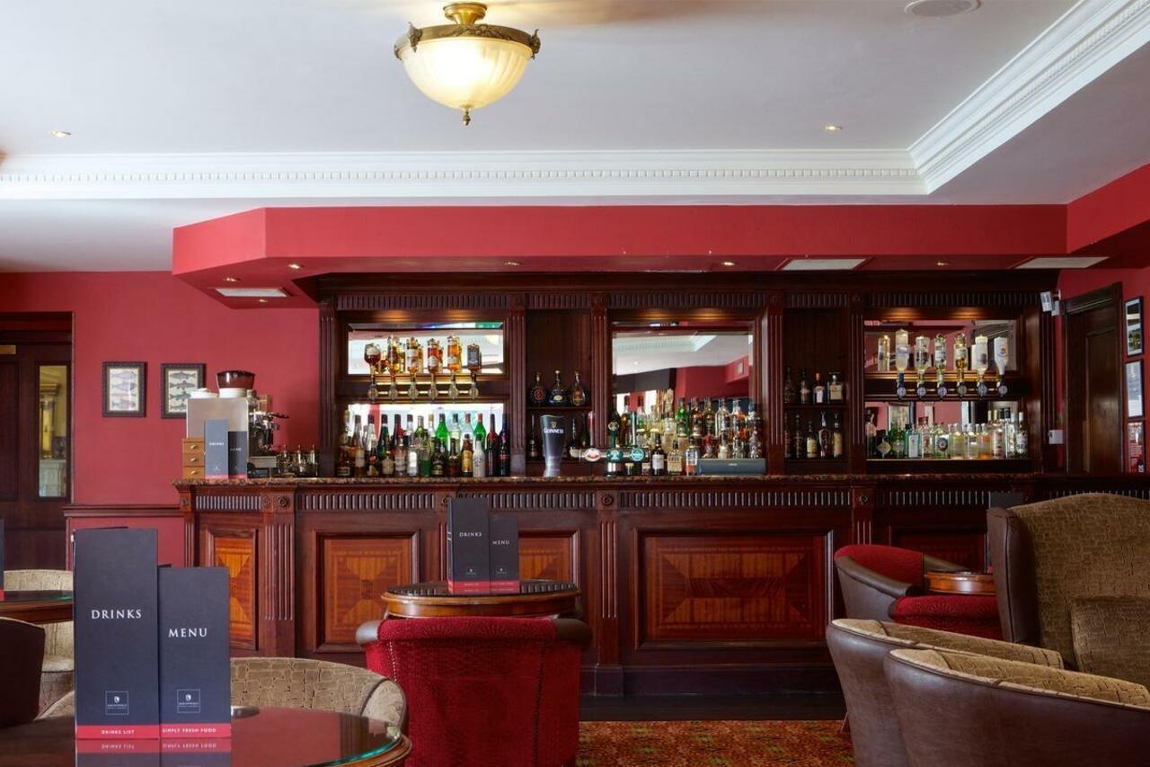 Macdonald Crutherland House East Kilbride Luaran gambar