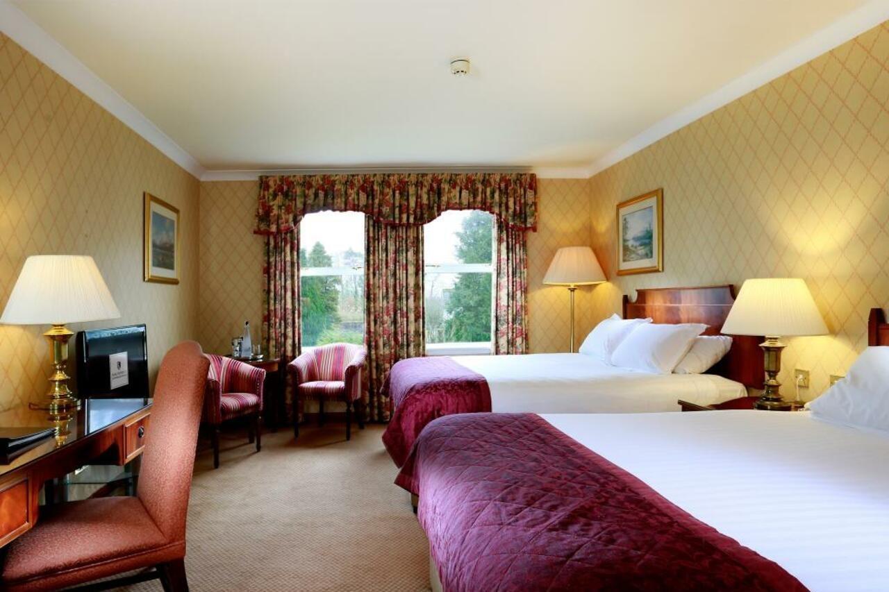 Macdonald Crutherland House East Kilbride Luaran gambar